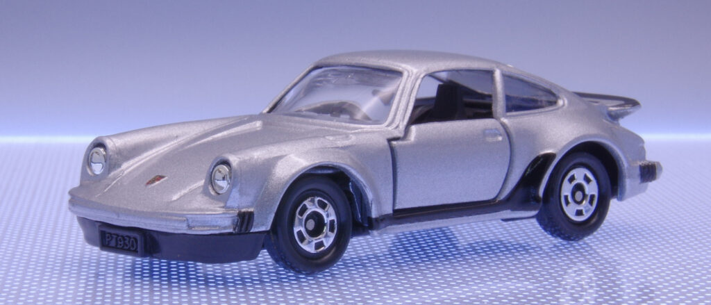 トミカ ポルシェ 930 ターボ
