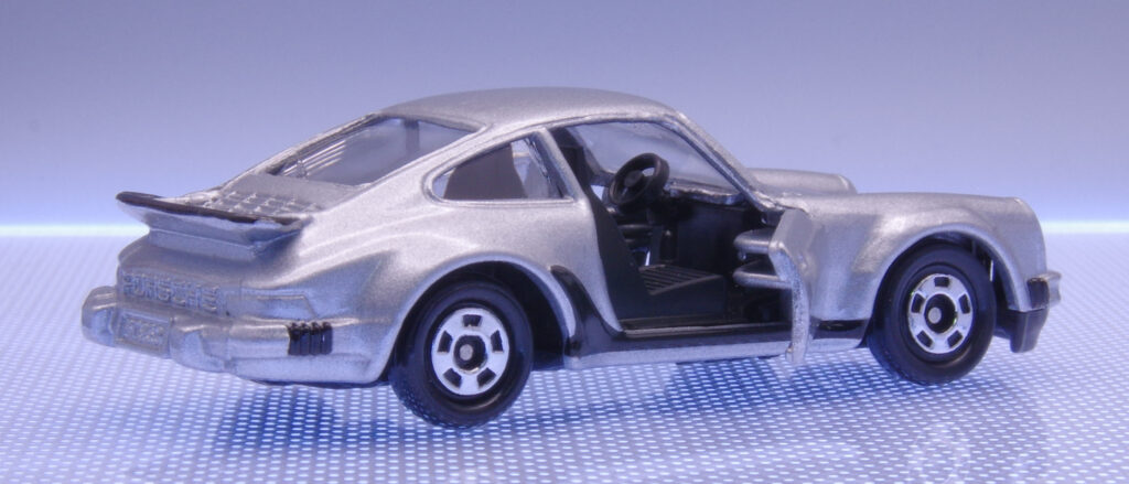 トミカ ポルシェ 930 ターボ