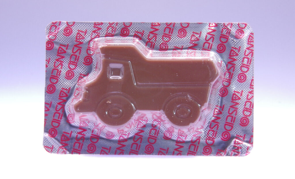 トミカ付きチョコ2026 トヨタ カムリ スポーツ