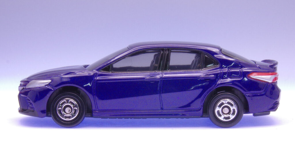 トミカ付きチョコ2026 トヨタ カムリ スポーツ