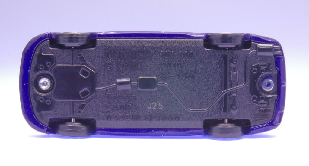 トミカ付きチョコ2026 トヨタ カムリ スポーツ