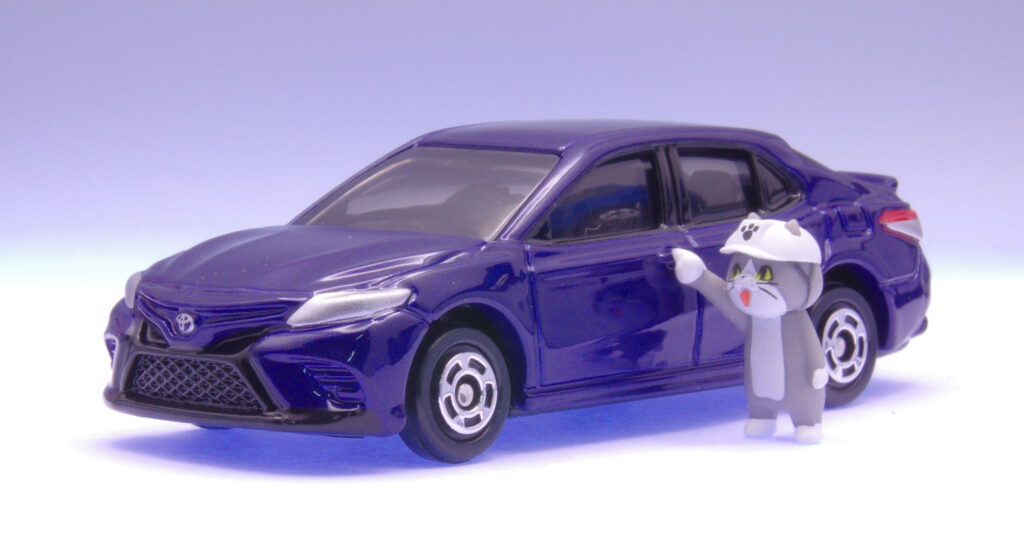トミカ付きチョコ2026 トヨタ カムリ スポーツ