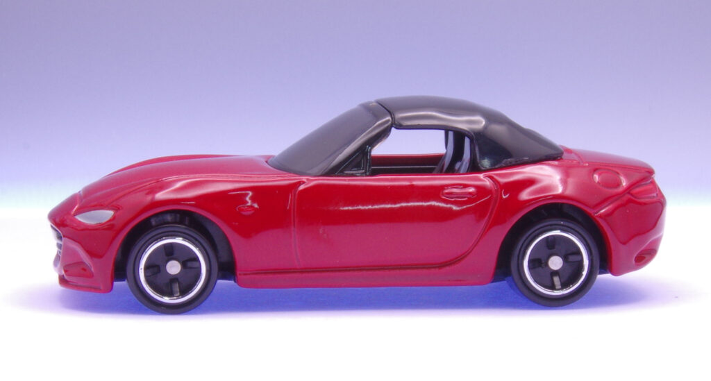 トミカ付きチョコ2026 マツダ ロードスター