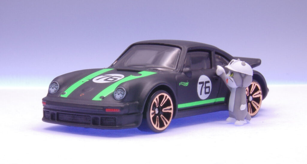 Hot Wheels NEON SPEEDERS PORSCHE 934 TURBO RSR
ホットウィール ネオン・スピーダーズ ポルシェ 934 ターボ RSR