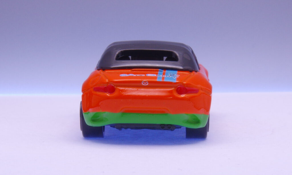 エース技研特注トミカ マツダ ロードスター ND5RC レビュー