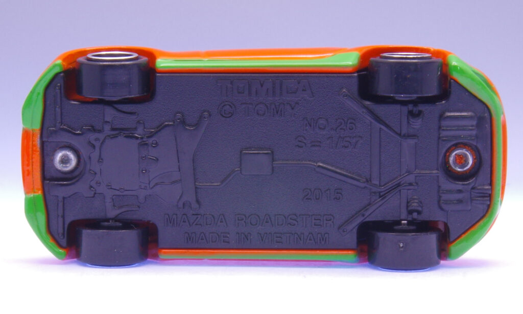 エース技研特注トミカ マツダ ロードスター ND5RC レビュー