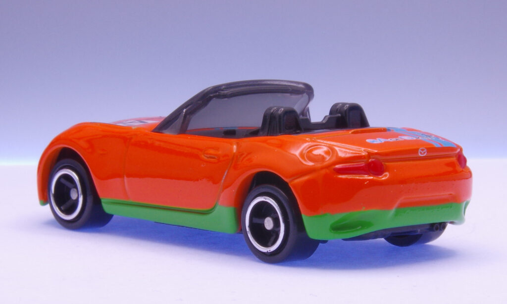 エース技研特注トミカ マツダ ロードスター ND5RC レビュー