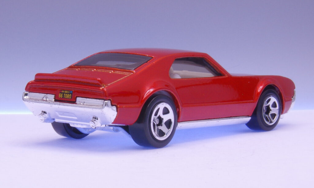 Hot Wheels CUSTOM '66 TORONADO レビュー
