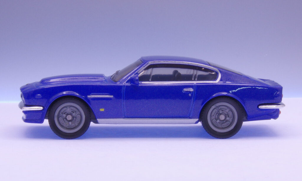 Matchbox 1977 Aston Martin V8 Vantage レビュー