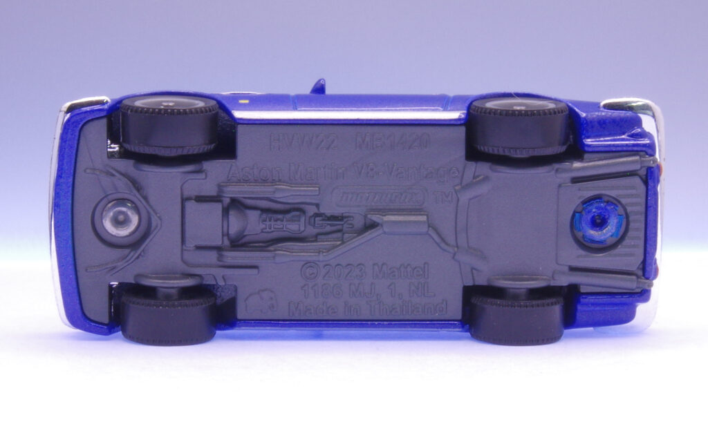 Matchbox 1977 Aston Martin V8 Vantage レビュー