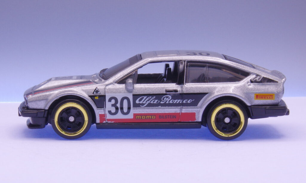 Hot Wheels ホットウィール ALFA ROMEO アルファロメオ GTV6 30 レビュー