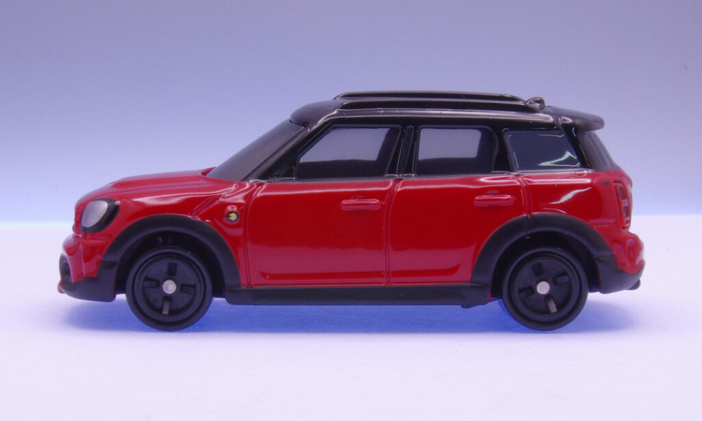 tomica MINI COOPER SE COUNTRYMAN All4 レビュー