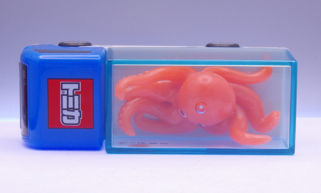 かっぱ寿司 キャンペーン トミカ トラック(暗いところでやさしく光るたこ) レビュー