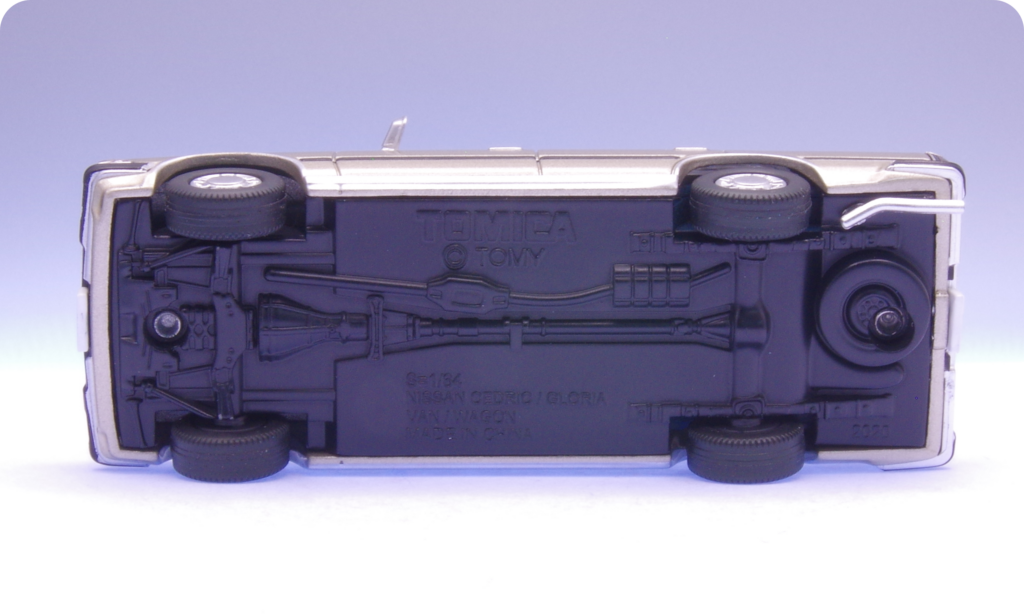 トミカリミテッドヴィンテージ ネオ LV-N244b 日産 グロリア ワゴン V20E GL（1991年式） レビュー