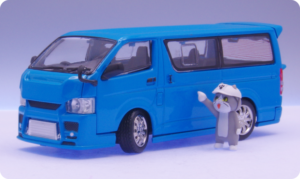 BM CREATIONS トヨタ 2015 ハイエース KDH200V ブルー カスタム (RHD) レビュー