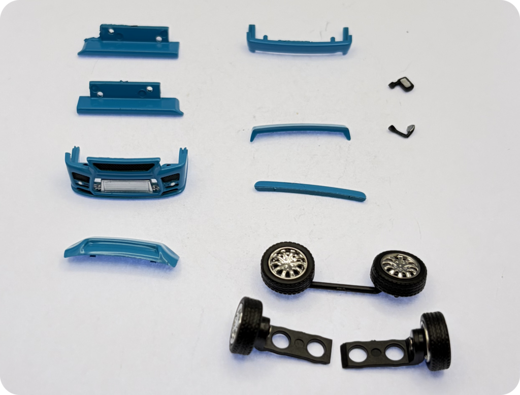 BM CREATIONS トヨタ 2015 ハイエース KDH200V ブルー カスタム (RHD) レビュー
