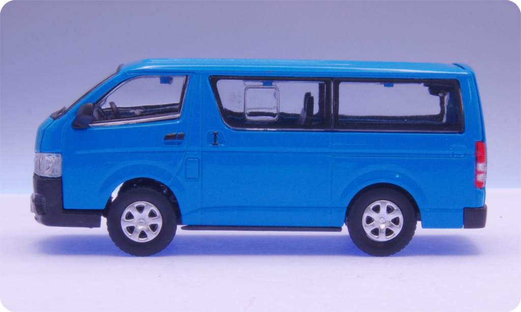 BM CREATIONS トヨタ 2015 ハイエース KDH200V ブルー カスタム (RHD) レビュー
