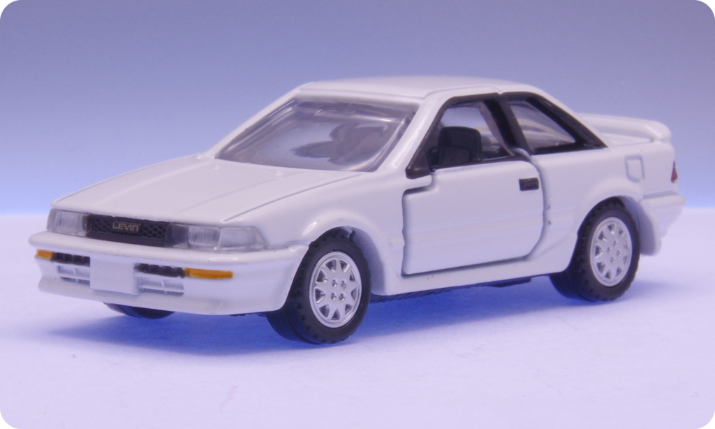 トミカプレミアム No.13 トヨタ カローラ レビン（AE92） レビュー フロント 通常
