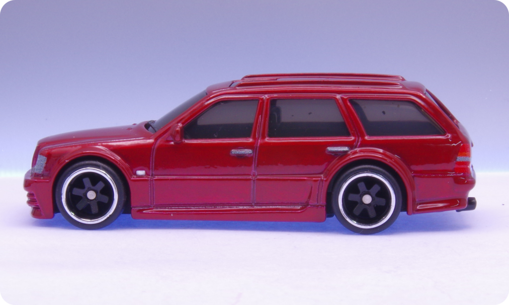 Hot Wheels MERCEDES-BENZ E 36 AMG レビュー